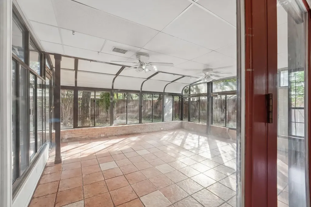 3700 Shady Valley Drive Austin TX 78739