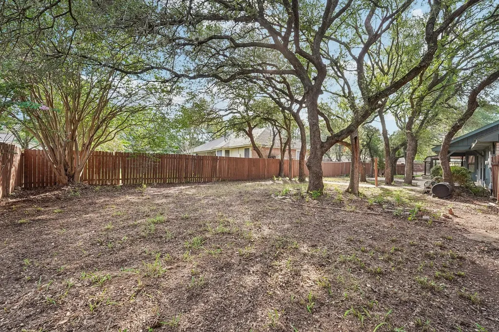 3700 Shady Valley Drive Austin TX 78739