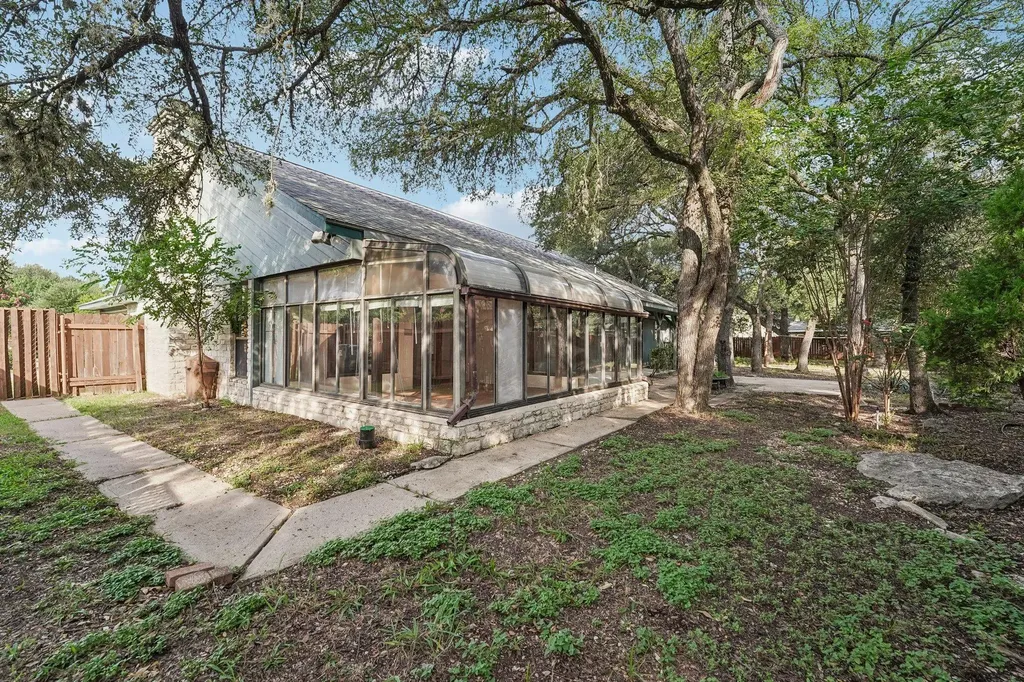 3700 Shady Valley Drive Austin TX 78739