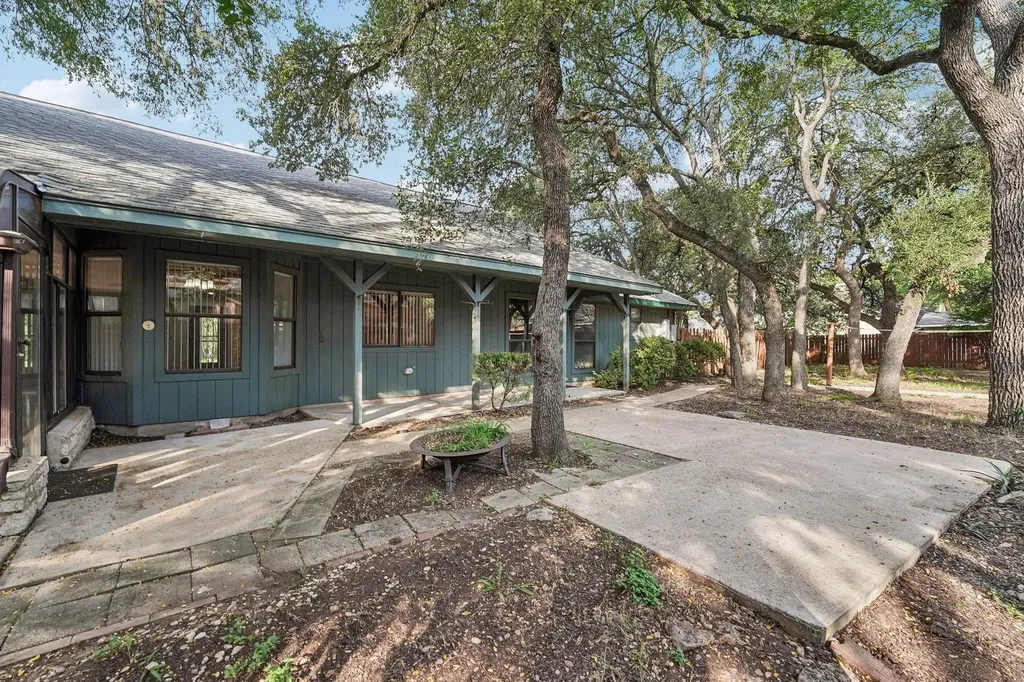 3700 Shady Valley Drive Austin TX 78739