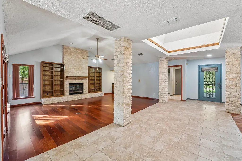 3700 Shady Valley Drive Austin TX 78739