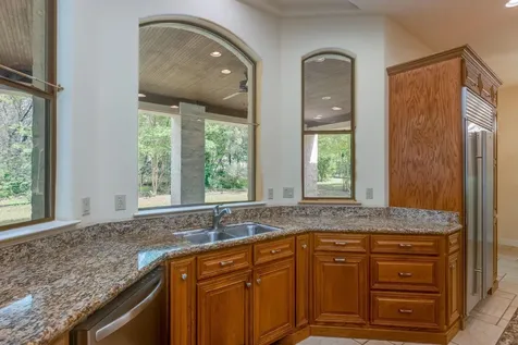106 Lakeway Hills Cove Lakeway TX 78734