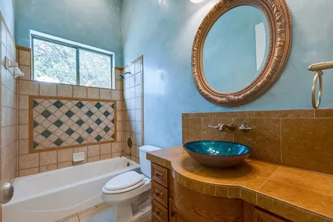 106 Lakeway Hills Cove Lakeway TX 78734