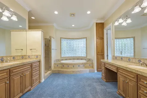 106 Lakeway Hills Cove Lakeway TX 78734