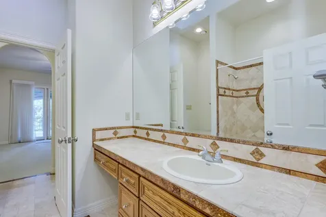 106 Lakeway Hills Cove Lakeway TX 78734
