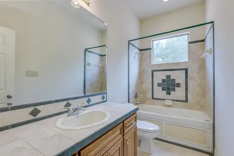 106 Lakeway Hills Cove Lakeway TX 78734