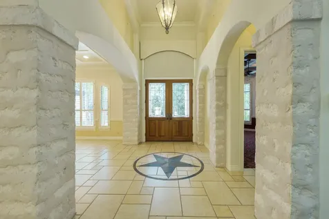 106 Lakeway Hills Cove Lakeway TX 78734