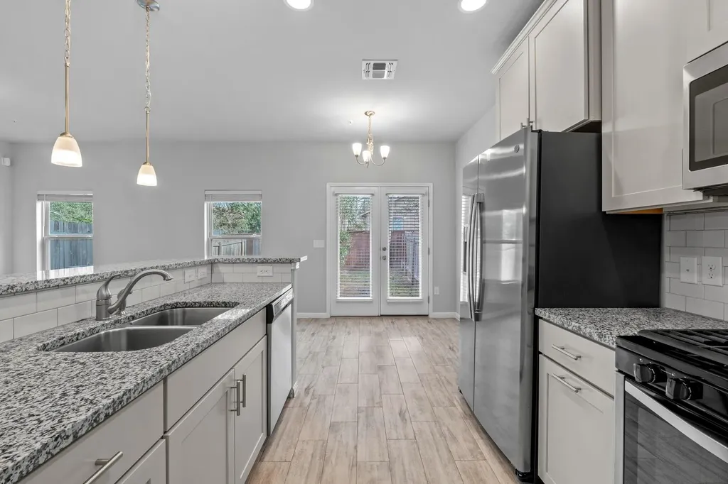 142 Thelonious Drive Austin TX 78745