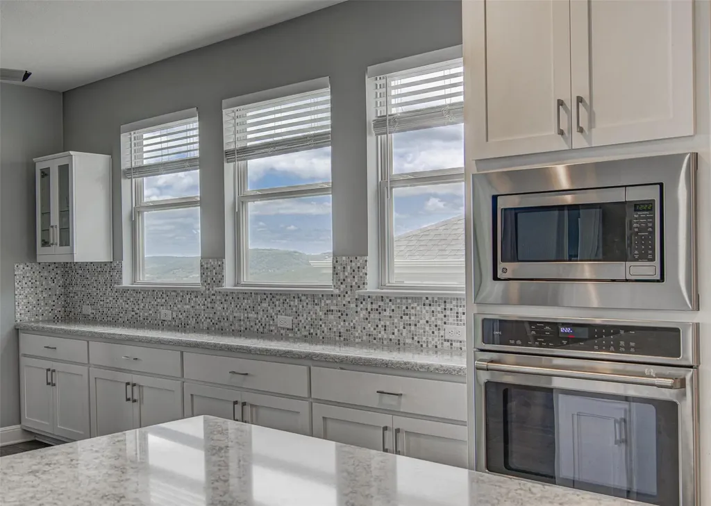 4208 Sandorna View Leander TX 78641