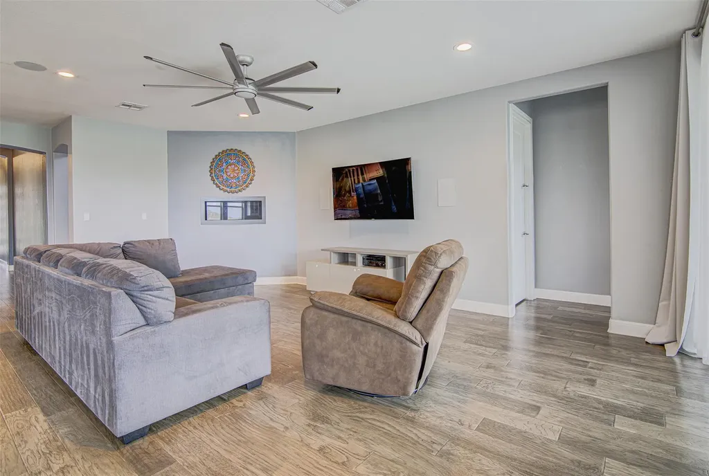 4208 Sandorna View Leander TX 78641