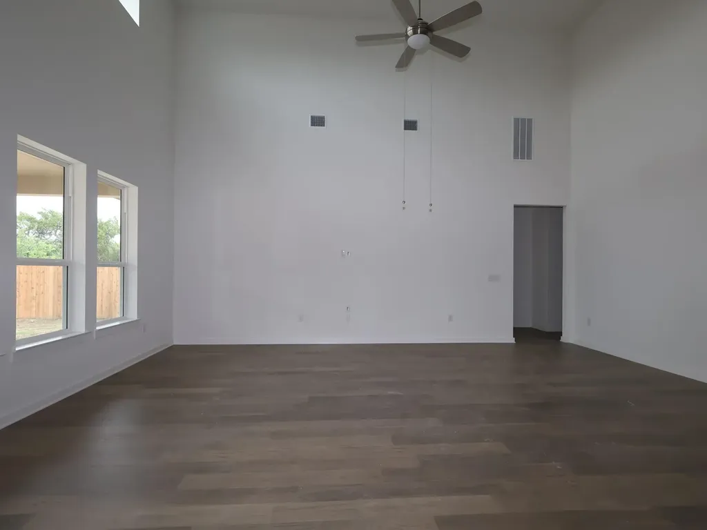 3721 Helena Way Leander TX 78641