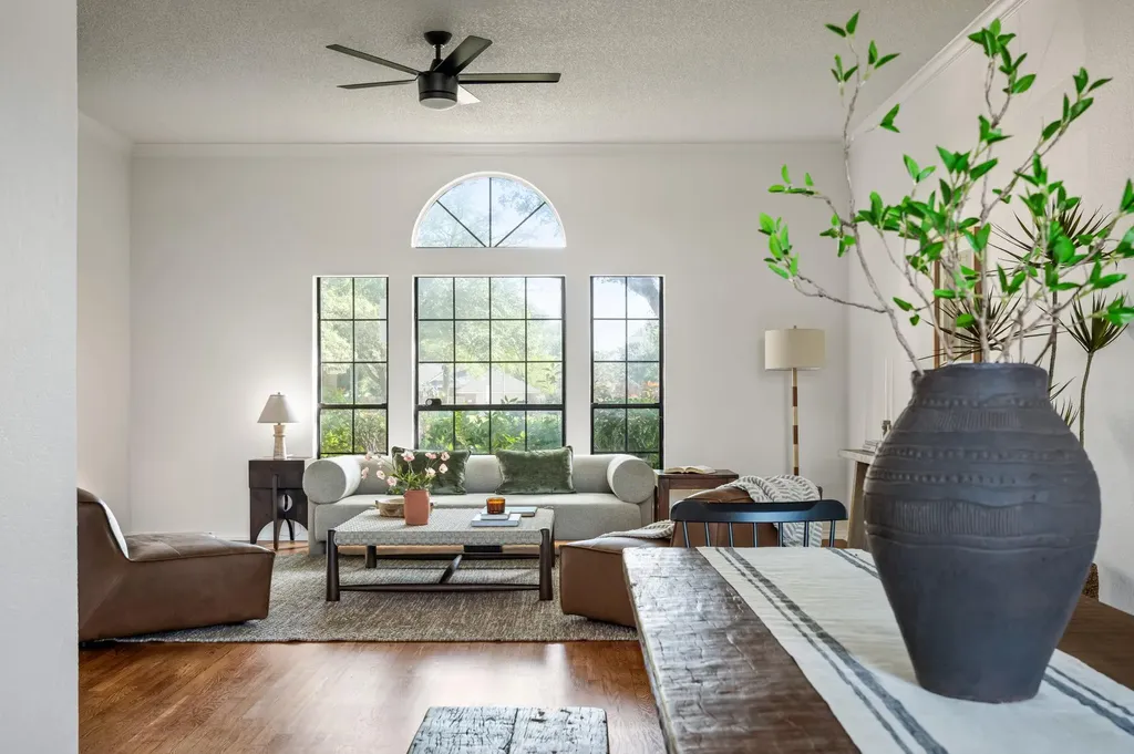 1106 Split Oak Cove Pflugerville TX 78660