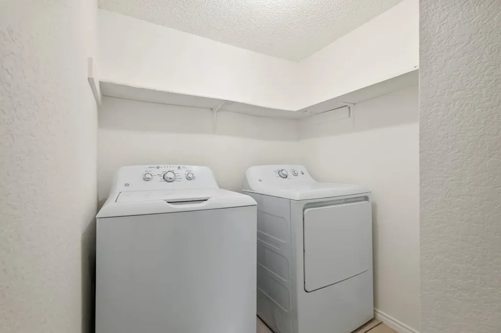 1106 Split Oak Cove Pflugerville TX 78660
