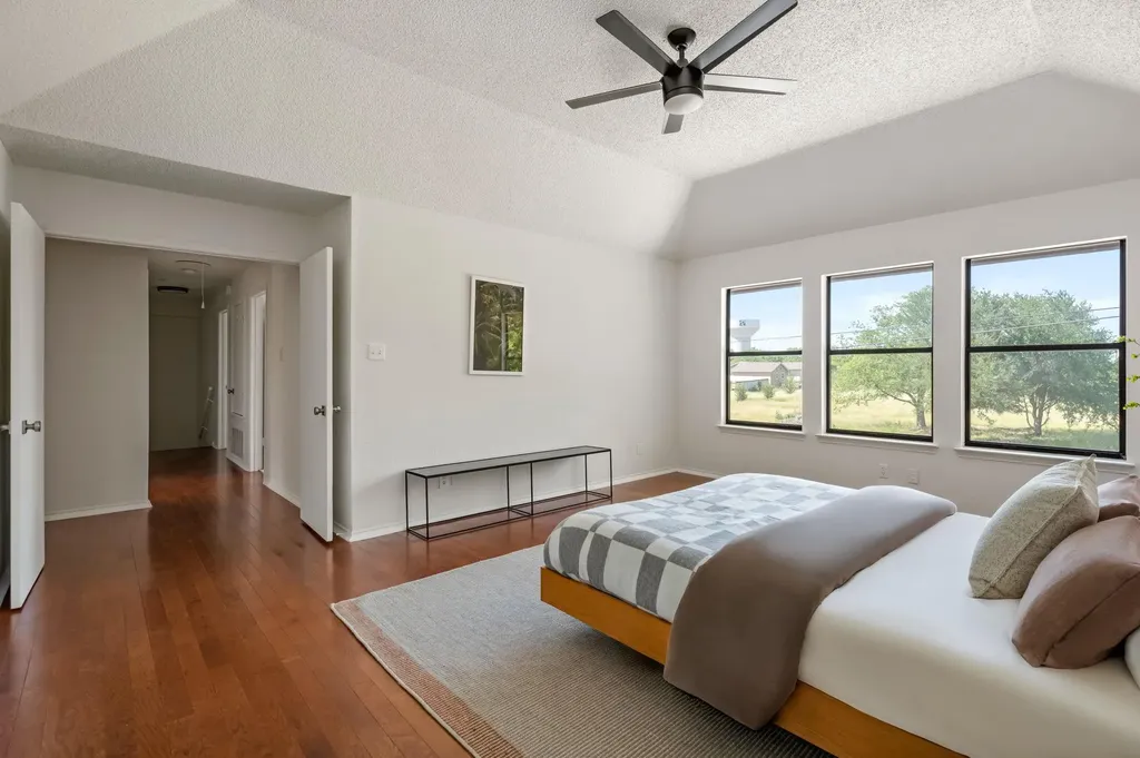 1106 Split Oak Cove Pflugerville TX 78660