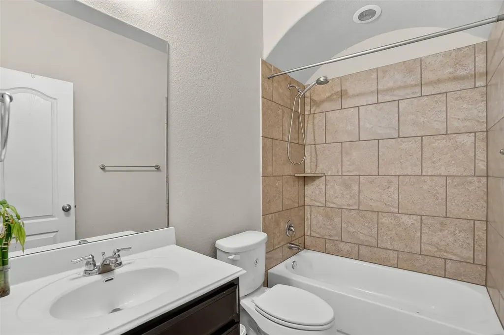 401 Daniel Crossing Liberty Hill TX 78642