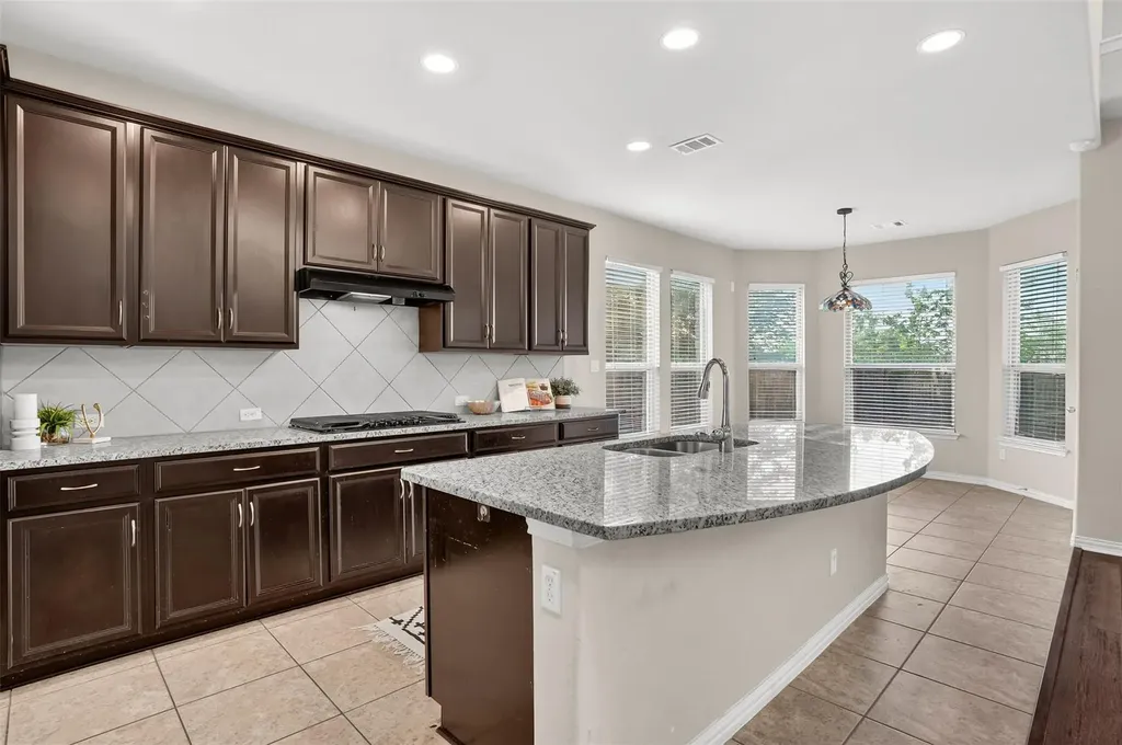 401 Daniel Crossing Liberty Hill TX 78642