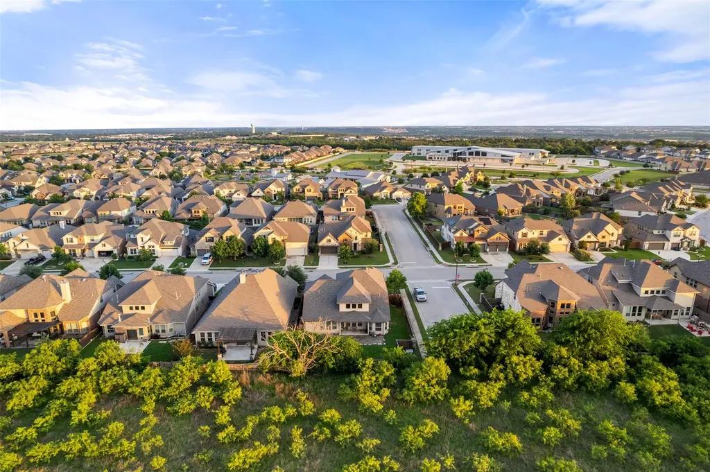 401 Daniel Crossing Liberty Hill TX 78642