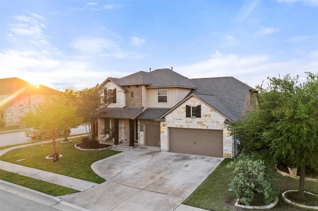 401 Daniel Crossing Liberty Hill TX 78642