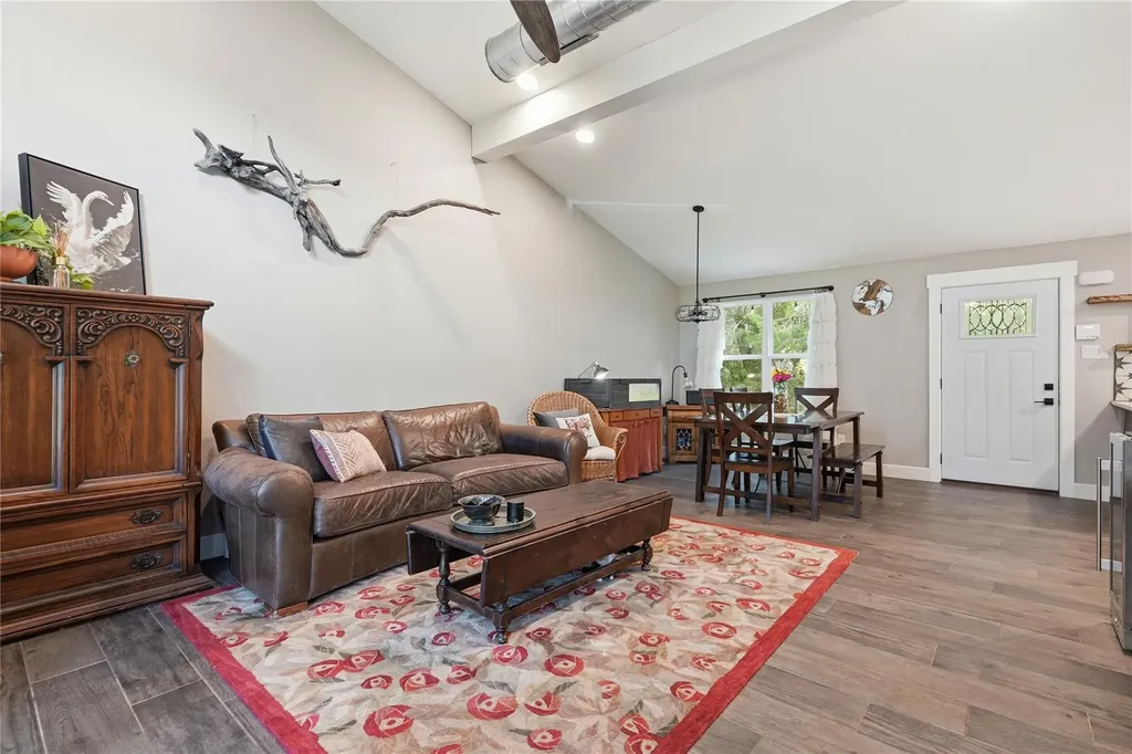 18406 Roundrock Road Jonestown TX 78645