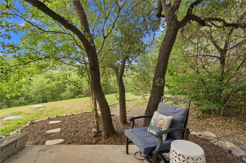 18406 Roundrock Road Jonestown TX 78645