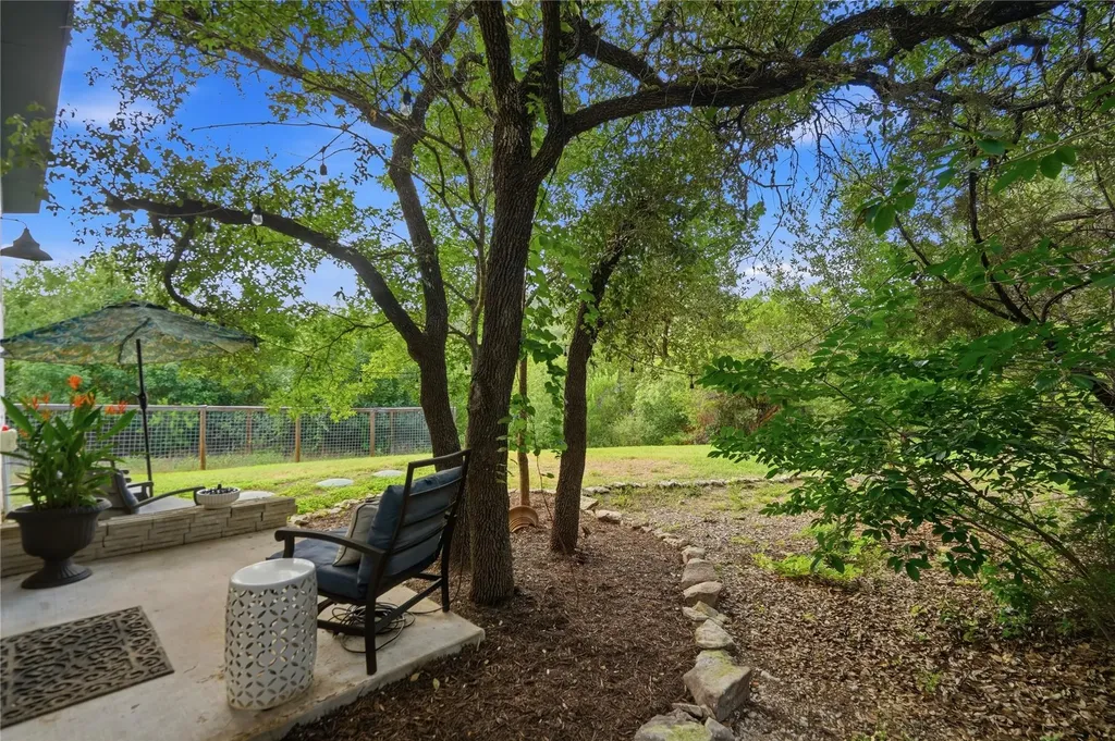 18406 Roundrock Road Jonestown TX 78645