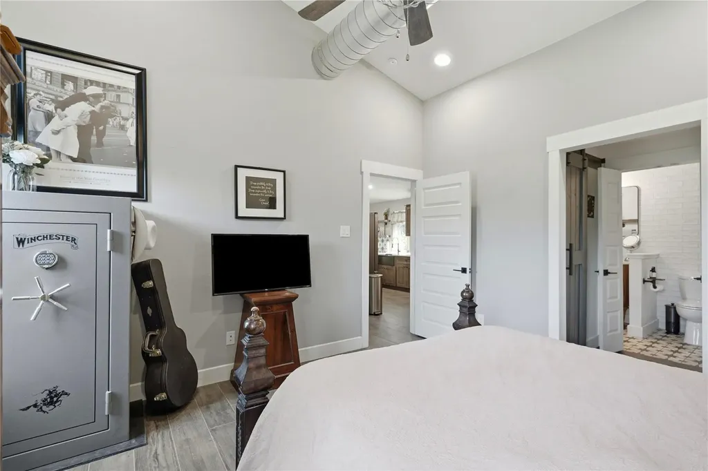 18406 Roundrock Road Jonestown TX 78645