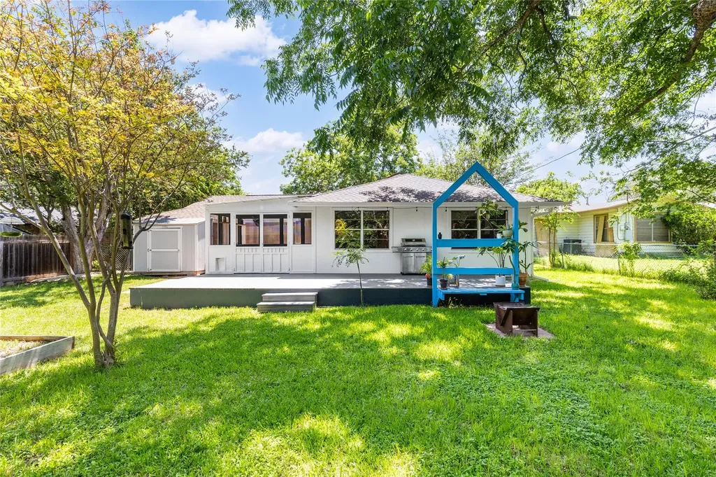 8800 Parkfield Drive Austin TX 78758