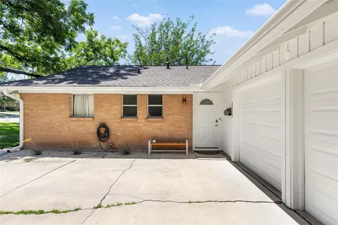 8800 Parkfield Drive Austin TX 78758