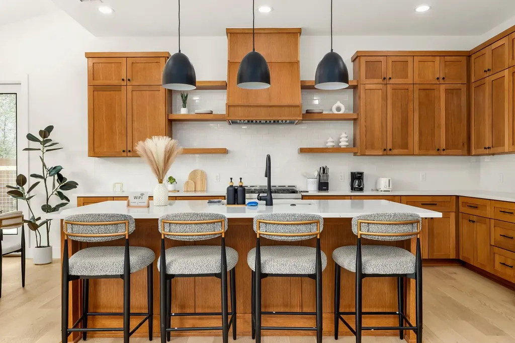 4418 Red River Street Austin TX 78751