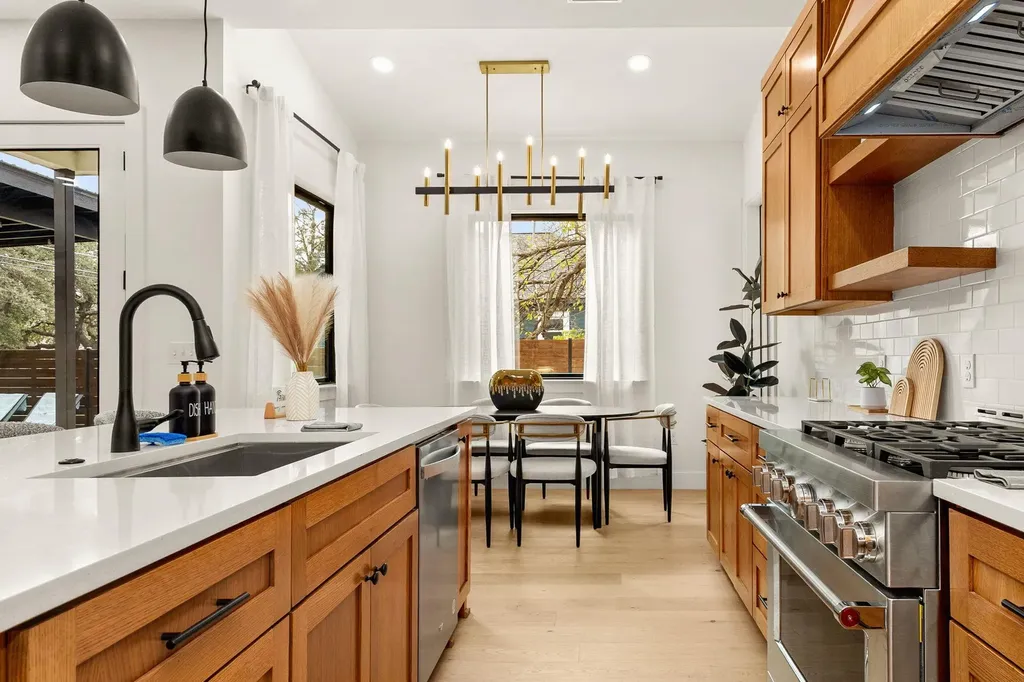 4418 Red River Street Austin TX 78751