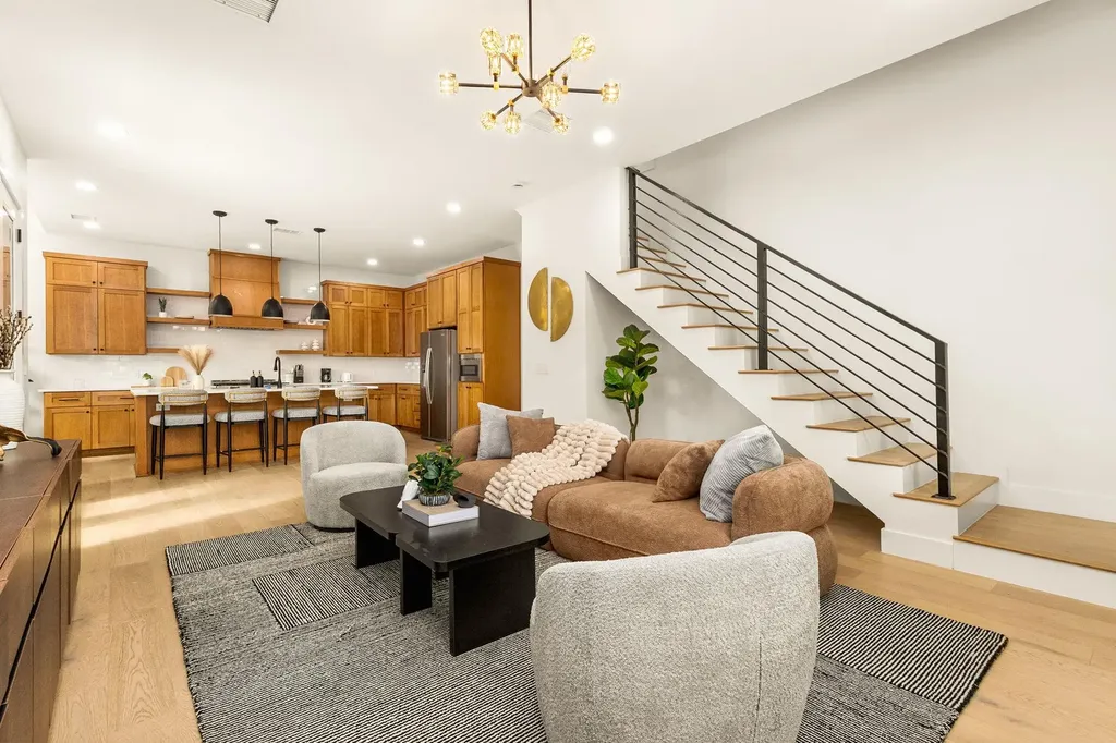 4418 Red River Street Austin TX 78751