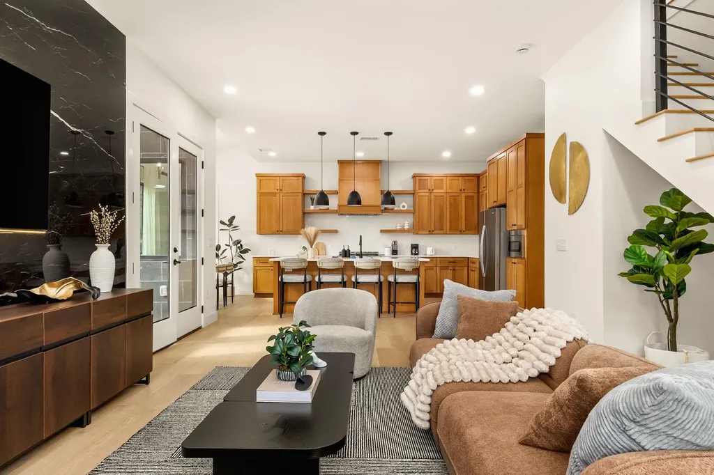 4418 Red River Street Austin TX 78751
