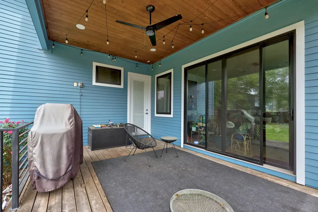 1004 Lott Avenue Austin TX 78721