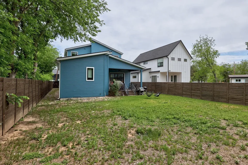 1004 Lott Avenue Austin TX 78721