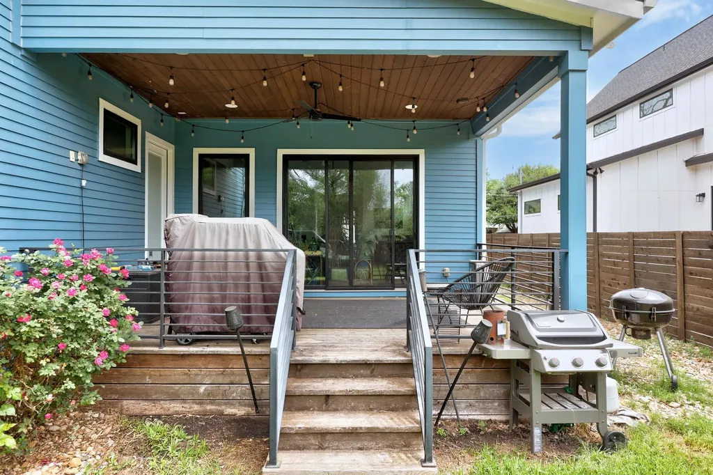 1004 Lott Avenue Austin TX 78721