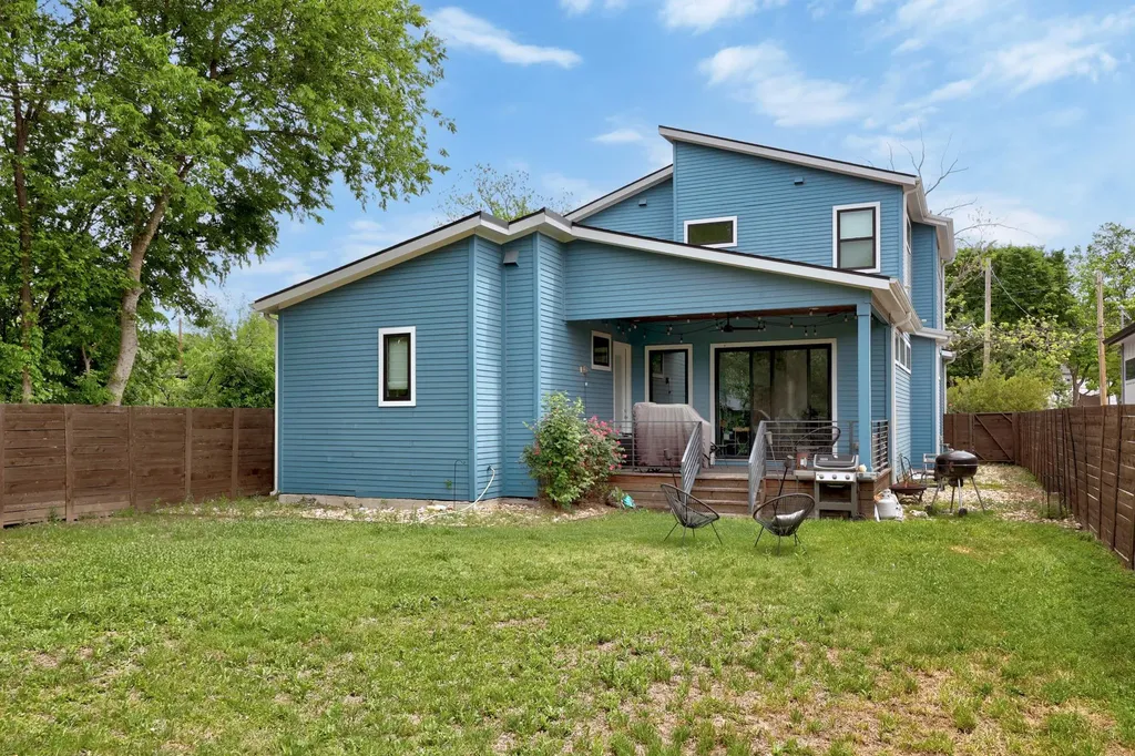 1004 Lott Avenue Austin TX 78721
