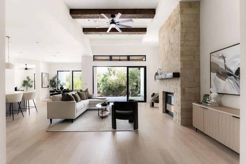 332 Seneca Drive Austin TX 78737