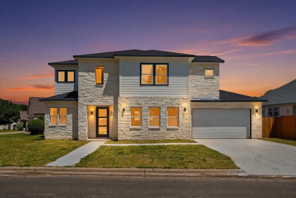 148 Preston Trail Meadowlakes TX 78654