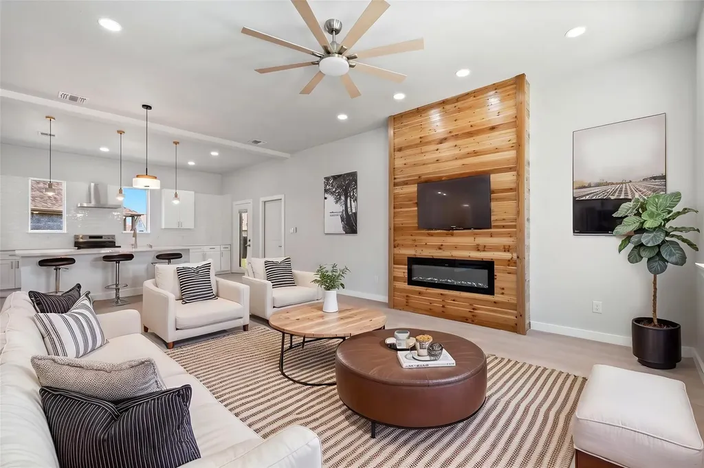148 Preston Trail Meadowlakes TX 78654