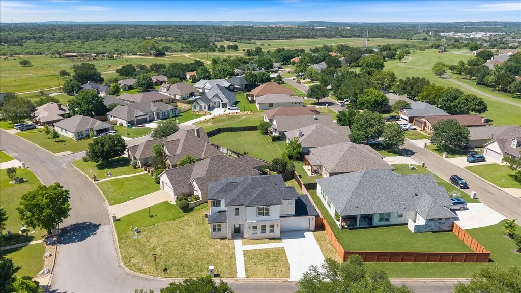 148 Preston Trail Meadowlakes TX 78654