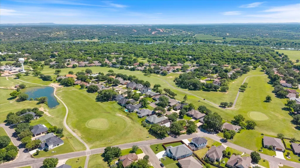148 Preston Trail Meadowlakes TX 78654