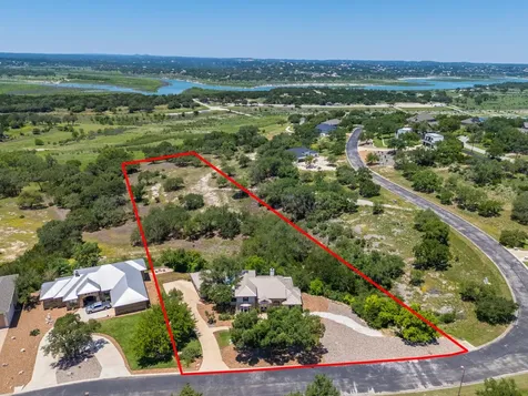 1121 Kings Cove Drive Canyon Lake TX 78133