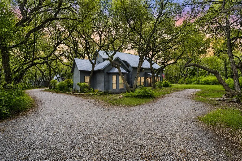 1250 County Road 200 Liberty Hill TX 78642