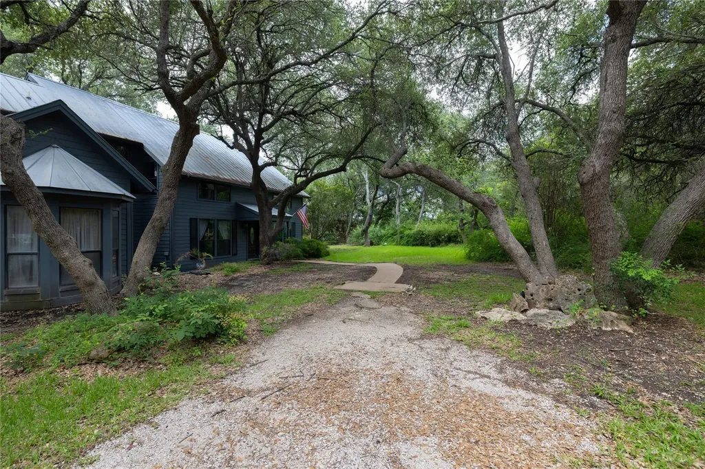 1250 County Road 200 Liberty Hill TX 78642