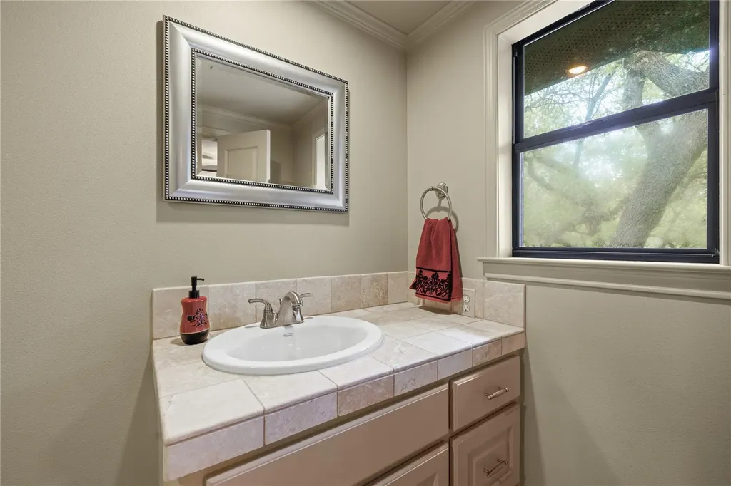1250 County Road 200 Liberty Hill TX 78642