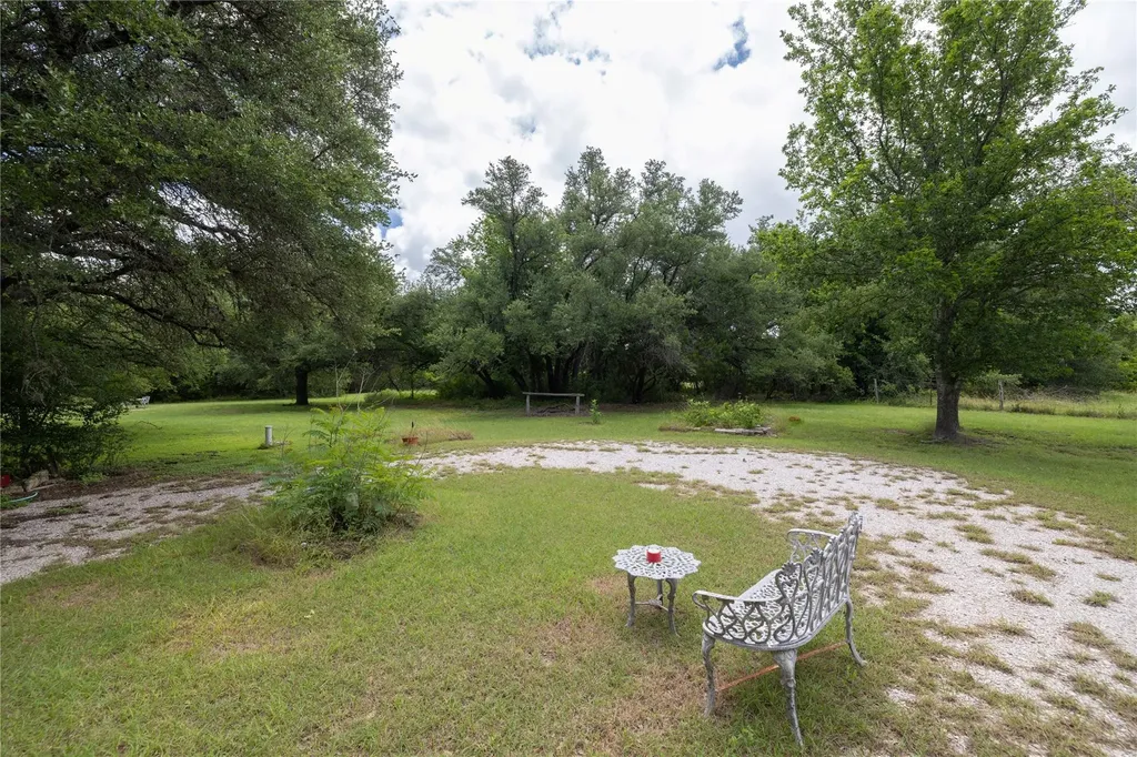 1250 County Road 200 Liberty Hill TX 78642