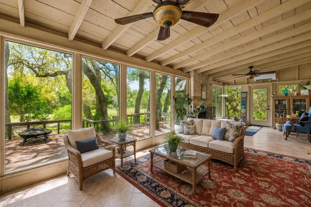 1250 County Road 200 Liberty Hill TX 78642