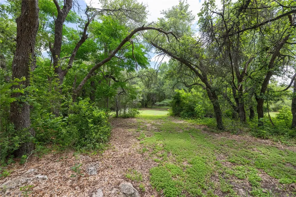 1250 County Road 200 Liberty Hill TX 78642