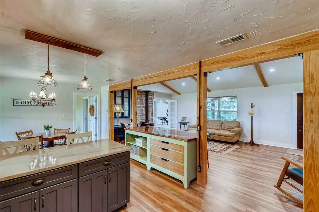 22303 Honeycomb Lane Leander TX 78641