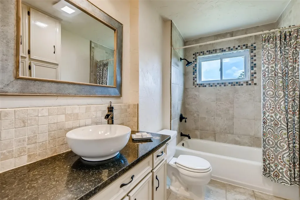 22303 Honeycomb Lane Leander TX 78641